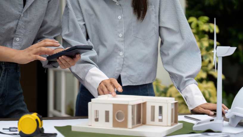 Alex Nabuco dos Santos destaca as certificações sustentáveis como diferencial competitivo nas construções.