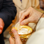 A participação ativa vai além de gestos externos e envolve consciência e entrega espiritual, afirma Jose Eduardo De Oliveira e Silva.